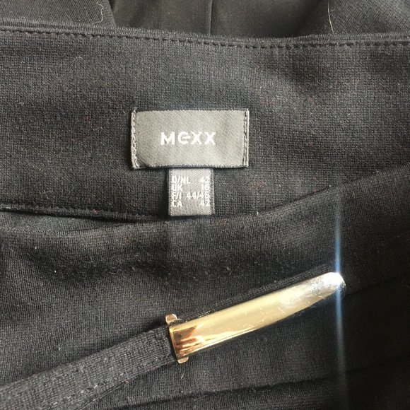 Jersey knit suit - Picture 6 of 6